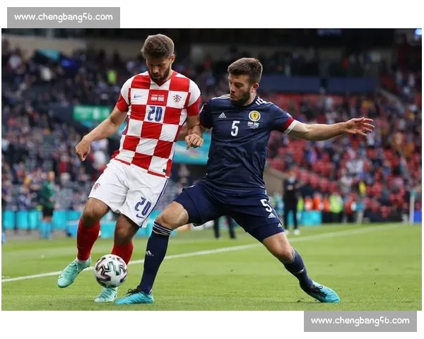 今日足球赛事聚焦：各大联赛激战正酣 谁能笑到最后？